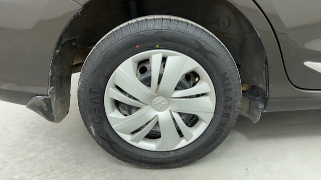 Second-hand 2021 Honda Amaze V for sale in Pune-18