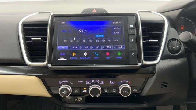 Second-hand 2022 Honda City VX MT for sale in Pune-31