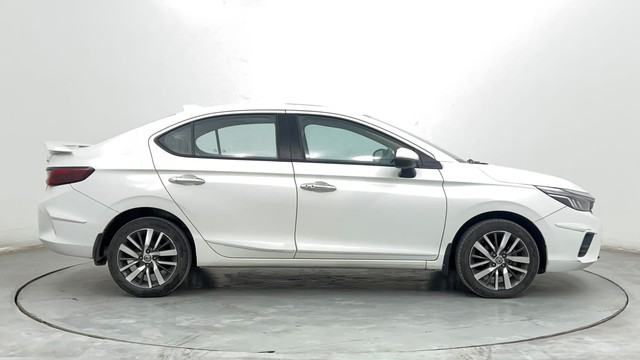Second-hand 2022 Honda City VX MT for sale in Pune-2
