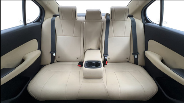 Second-hand 2022 Honda City VX MT for sale in Pune-33