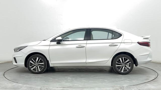 Second-hand 2022 Honda City VX MT for sale in Pune-6