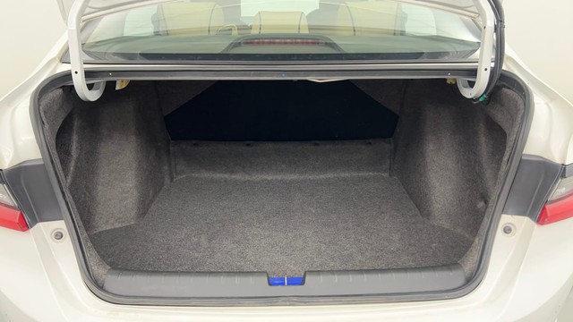 Second-hand 2022 Honda City VX MT for sale in Pune-9