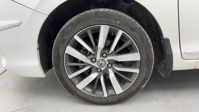 Second-hand 2022 Honda City VX MT for sale in Pune-20