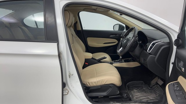 Second-hand 2022 Honda City VX MT for sale in Pune-15