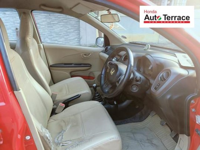 Honda Brio S MT Second-hand 2013 Honda Brio S MT for sale in Thanjavur-8