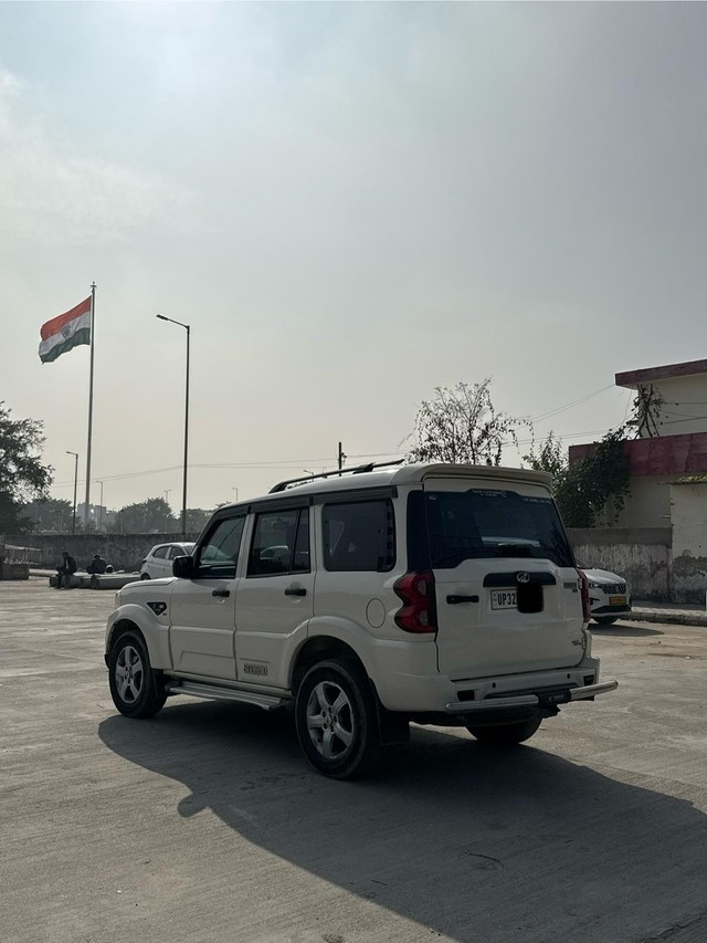 Second-hand 2020 Mahindra Scorpio S7 140 BSIV for sale in Lucknow-3