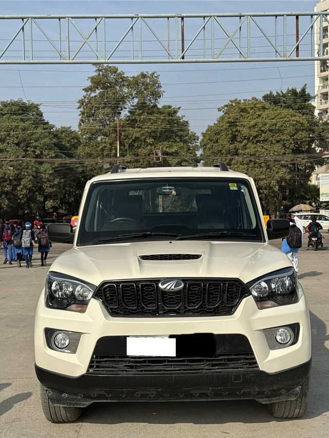 Second-hand 2020 Mahindra Scorpio S7 140 BSIV for sale in Lucknow-5