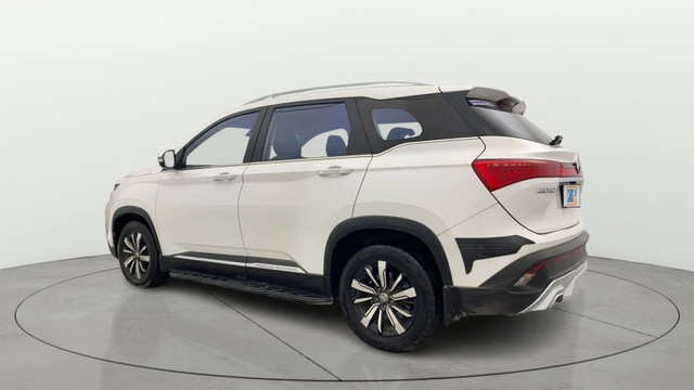 Second-hand 2020 MG Hector Sharp DCT for sale in Chennai-4