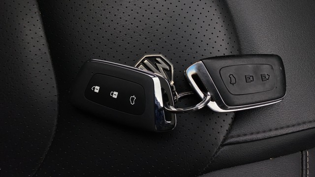 Second-hand 2020 MG Hector Sharp DCT for sale in Chennai-21