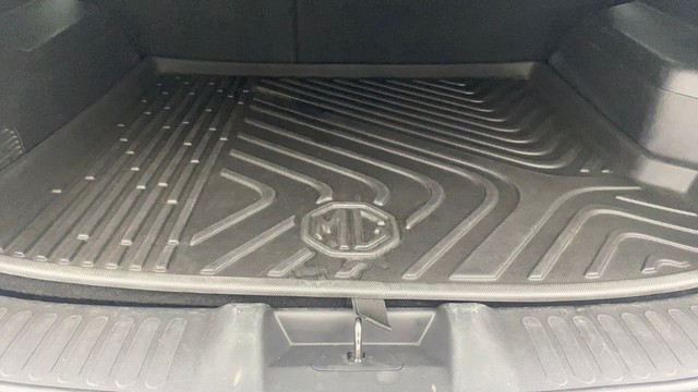 Second-hand 2020 MG Hector Sharp DCT for sale in Chennai-19