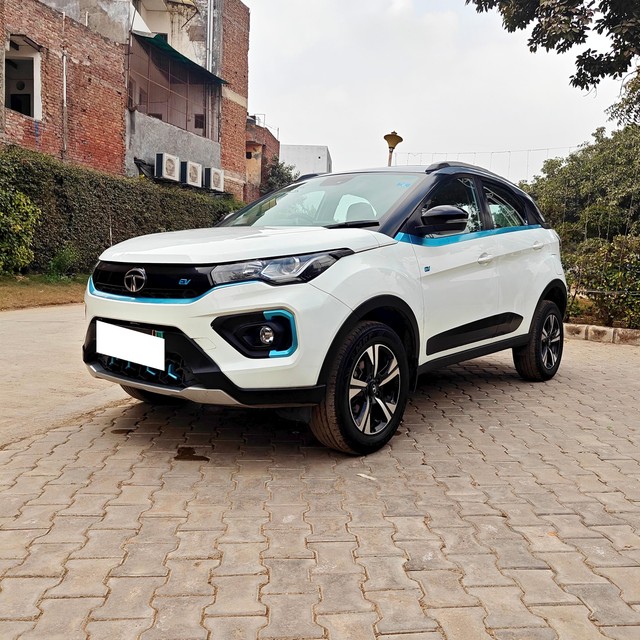 Second-hand 2023 Tata Nexon EV XZ Plus Lux for sale in Gurgaon-5