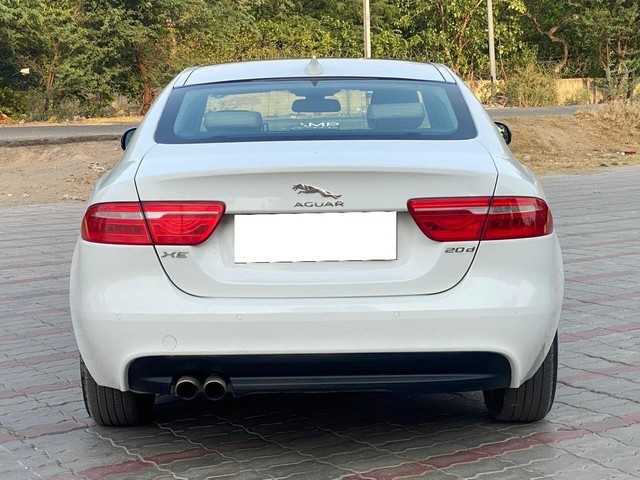Second-hand 2017 Jaguar XF 2.0 Diesel Prestige for sale in New Delhi-2
