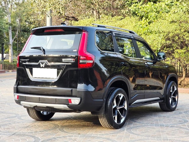 Second-hand 2025 Mahindra Scorpio N Z8 Select AT for sale in New Delhi-10