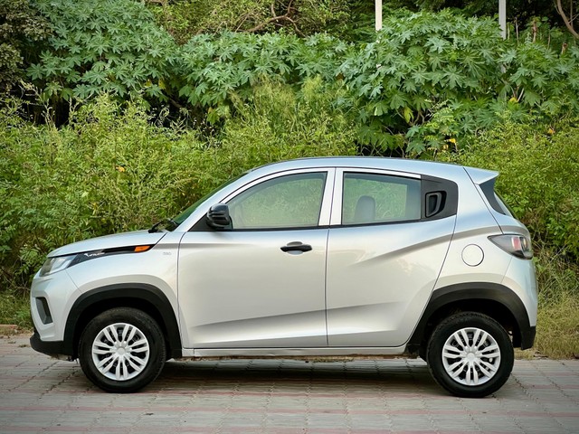 Second-hand 2019 Mahindra KUV 100 NXT G80 K2 for sale in New Delhi-4