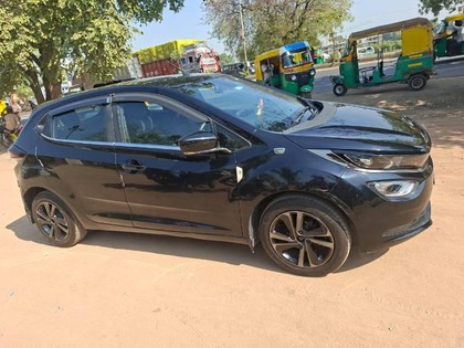 Second-hand 2022 Tata Altroz XZ Plus Dark Edition BSVI for sale in Ahmedabad