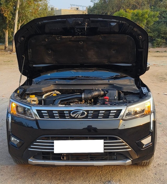 Second-hand 2022 Mahindra XUV300 W8 Diesel BSVI for sale in New Delhi-17