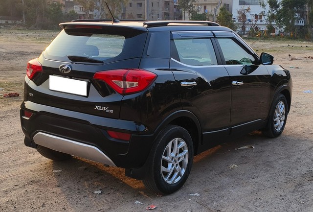 Second-hand 2022 Mahindra XUV300 W8 Diesel BSVI for sale in New Delhi-10