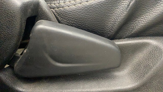 Second-hand 2018 Renault KWID 1.0 RXT for sale in Bangalore-18