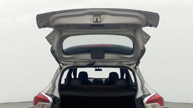 Second-hand 2018 Renault KWID 1.0 RXT for sale in Bangalore-20