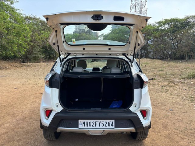 Second-hand 2021 Mahindra Alturas G4 4X4 AT for sale in Mumbai-10