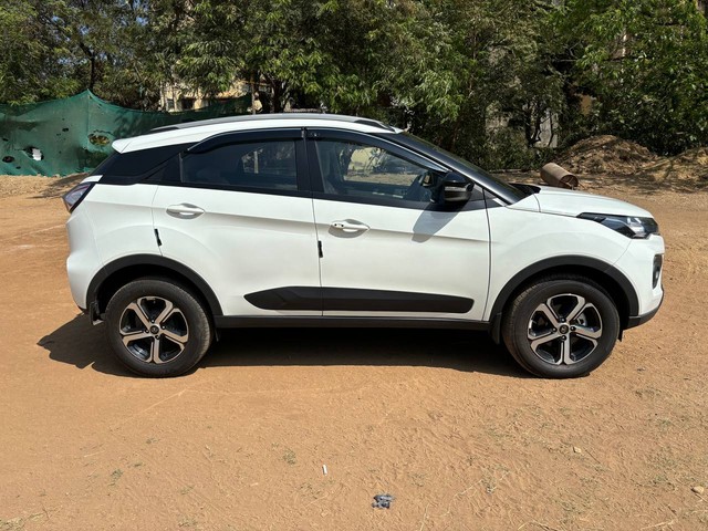 Second-hand 2021 Mahindra Alturas G4 4X4 AT for sale in Mumbai-1