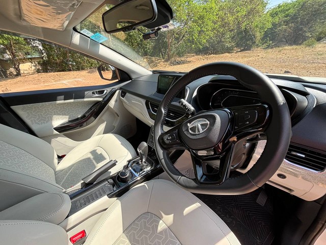 Second-hand 2021 Mahindra Alturas G4 4X4 AT for sale in Mumbai-8