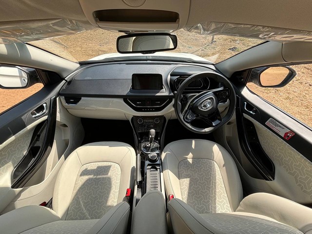 Second-hand 2021 Mahindra Alturas G4 4X4 AT for sale in Mumbai-14