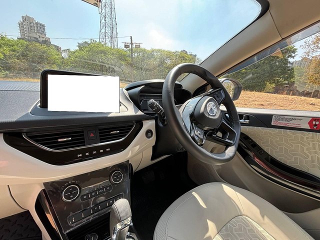 Second-hand 2021 Mahindra Alturas G4 4X4 AT for sale in Mumbai-9