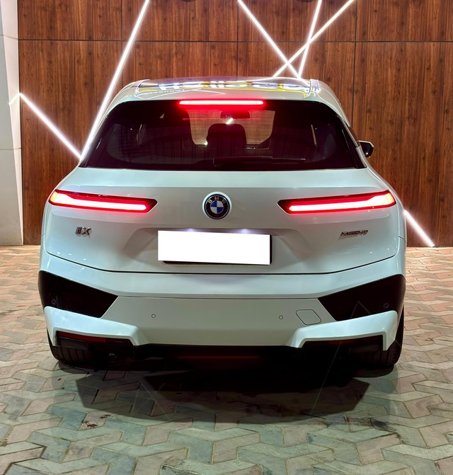 Second-hand 2022 BMW iX xDrive40 for sale in Madurai-2