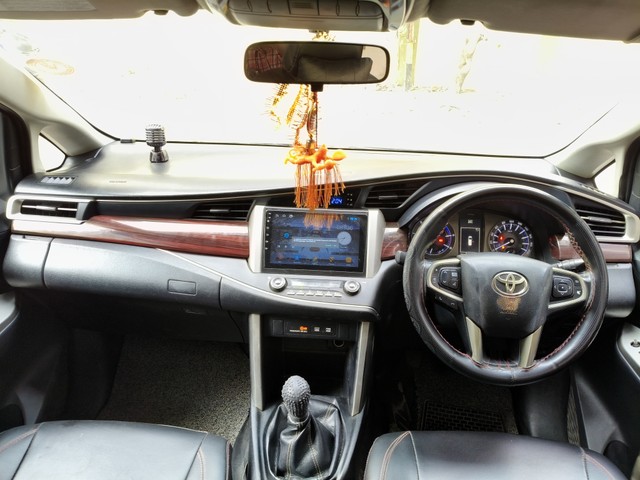 Second-hand 2016 Toyota Innova Crysta 2.4 VX MT 8S BSIV for sale in Hyderabad-8