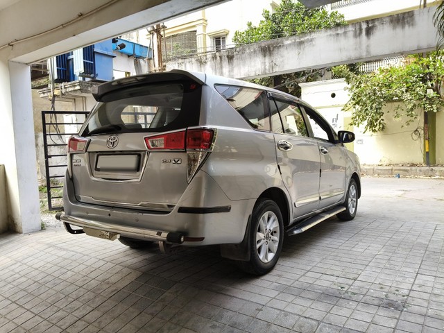 Second-hand 2016 Toyota Innova Crysta 2.4 VX MT 8S BSIV for sale in Hyderabad-9
