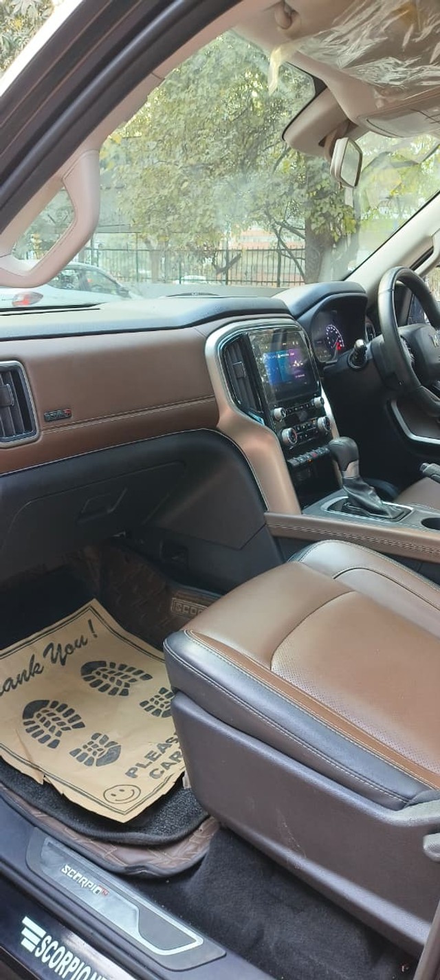Second-hand 2024 Mahindra Scorpio N Z8 Diesel AT for sale in New Delhi-16