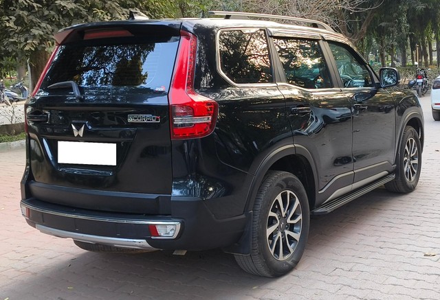 Second-hand 2024 Mahindra Scorpio N Z8 Diesel AT for sale in New Delhi-6