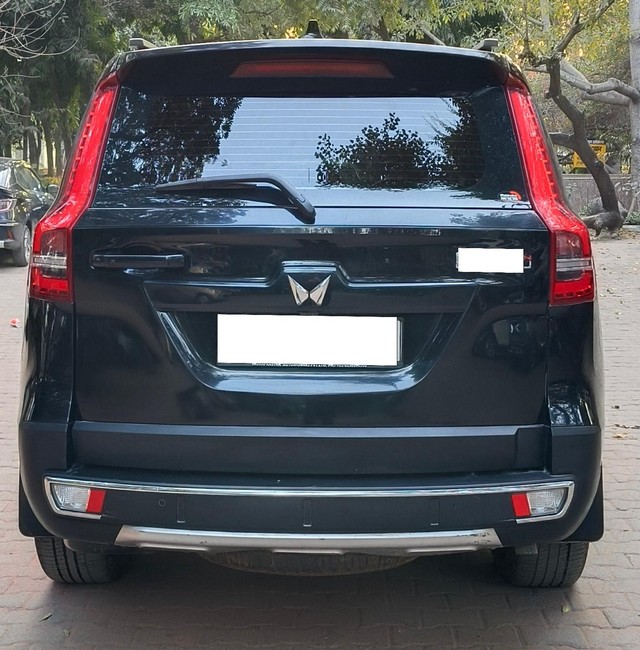 Second-hand 2024 Mahindra Scorpio N Z8 Diesel AT for sale in New Delhi-5