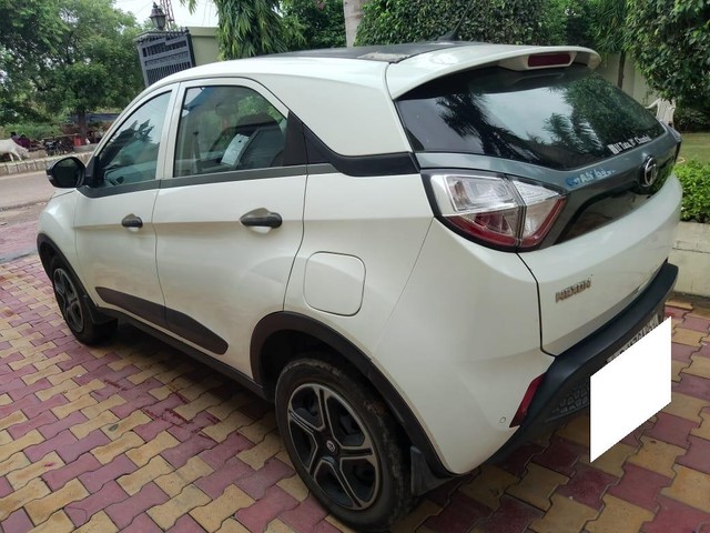 Second-hand 2017 Tata Nexon 1.2 Revotron XM for sale in Kota-5