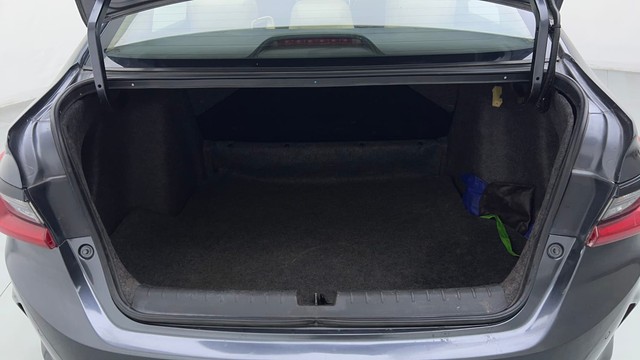 Second-hand 2022 Honda City 1.5 V MT Exclusive for sale in Ghaziabad-9