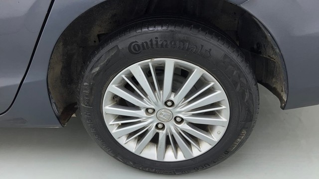 Second-hand 2022 Honda City 1.5 V MT Exclusive for sale in Ghaziabad-19