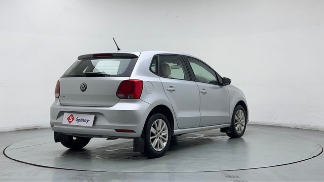 Second-hand 2016 Volkswagen Polo Petrol Highline 1.2L for sale in Ghaziabad-3