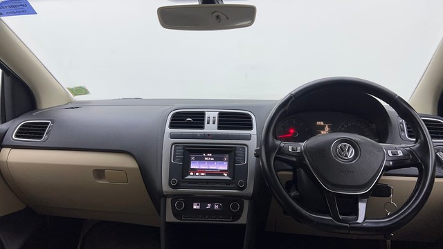 Second-hand 2016 Volkswagen Polo Petrol Highline 1.2L for sale in Ghaziabad-11