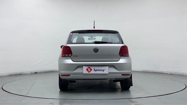 Second-hand 2016 Volkswagen Polo Petrol Highline 1.2L for sale in Ghaziabad-4