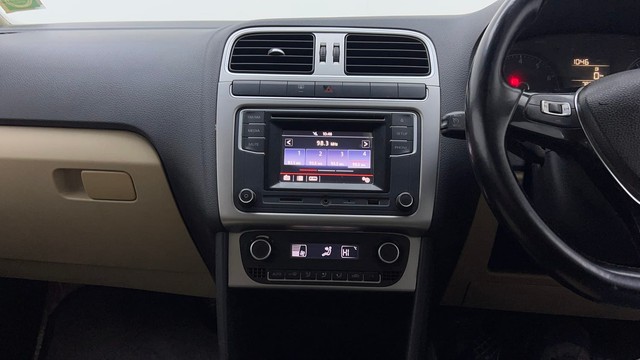 Second-hand 2016 Volkswagen Polo Petrol Highline 1.2L for sale in Ghaziabad-31