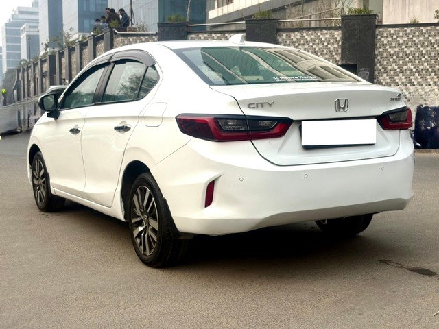 Second-hand 2022 Honda City ZX CVT for sale in New Delhi-8
