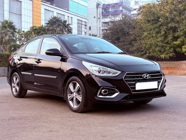 Second-hand 2018 Hyundai Verna VTVT 1.6 SX for sale in New Delhi-0