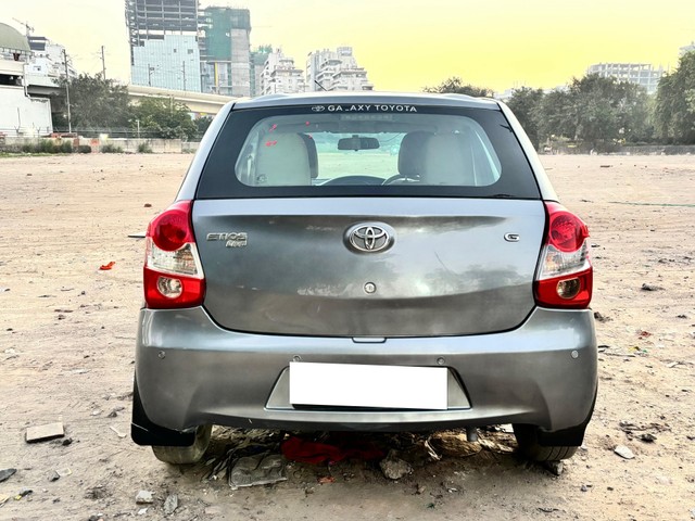 Second-hand 2014 Toyota Etios Liva Petrol TRD Sportivo for sale in New Delhi-2