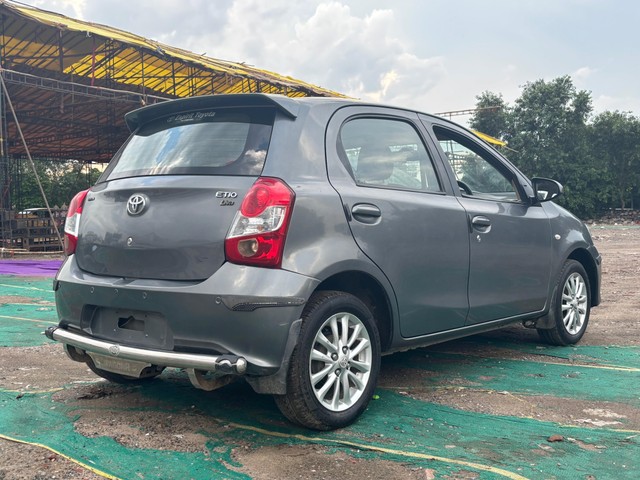 Second-hand 2016 Toyota Etios Liva G for sale in New Delhi-19