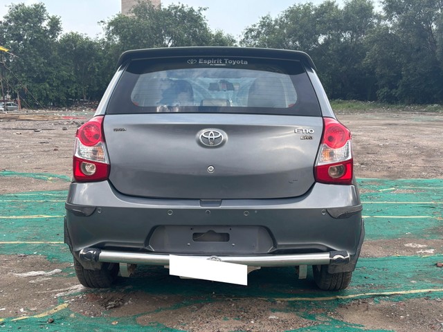 Second-hand 2016 Toyota Etios Liva G for sale in New Delhi-2