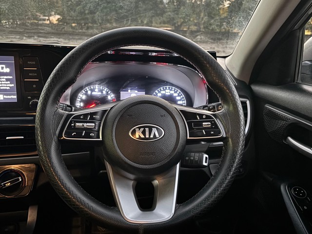 Second-hand 2020 Kia Seltos HTK G for sale in New Delhi-14