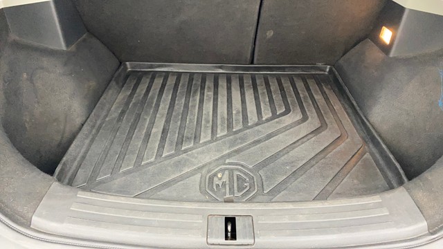 Second-hand 2022 MG Astor Sharp EX BSVI for sale in Chennai-19