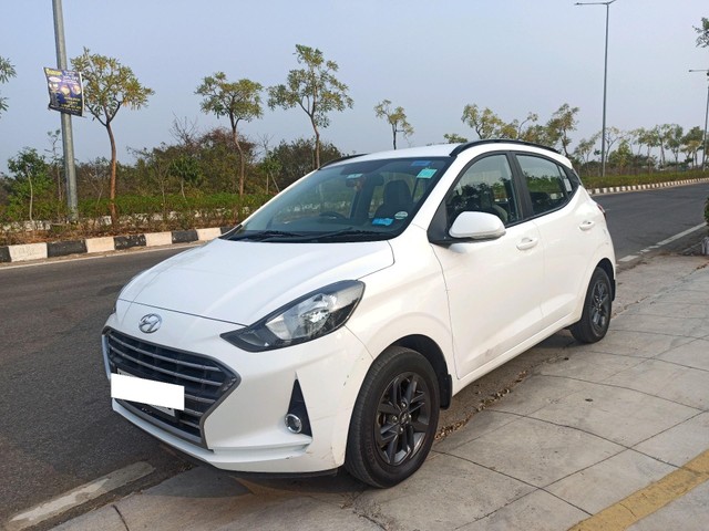Second-hand 2022 Hyundai Grand i10 Nios Sportz for sale in Hyderabad-3