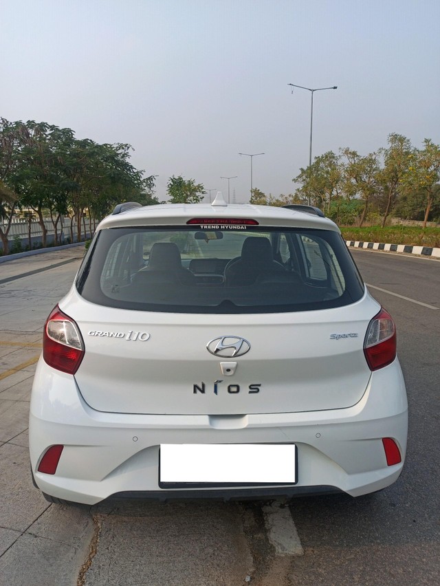 Second-hand 2022 Hyundai Grand i10 Nios Sportz for sale in Hyderabad-2